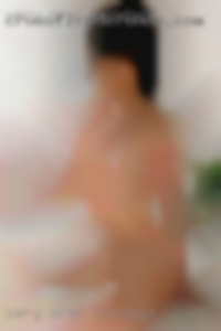 Very in bondage oral, love  to lick, kiss suck.